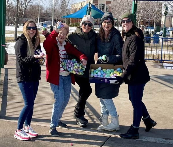 Egg Hunt Volunteers 23'