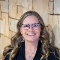 Tracy Hestekin Headshot
