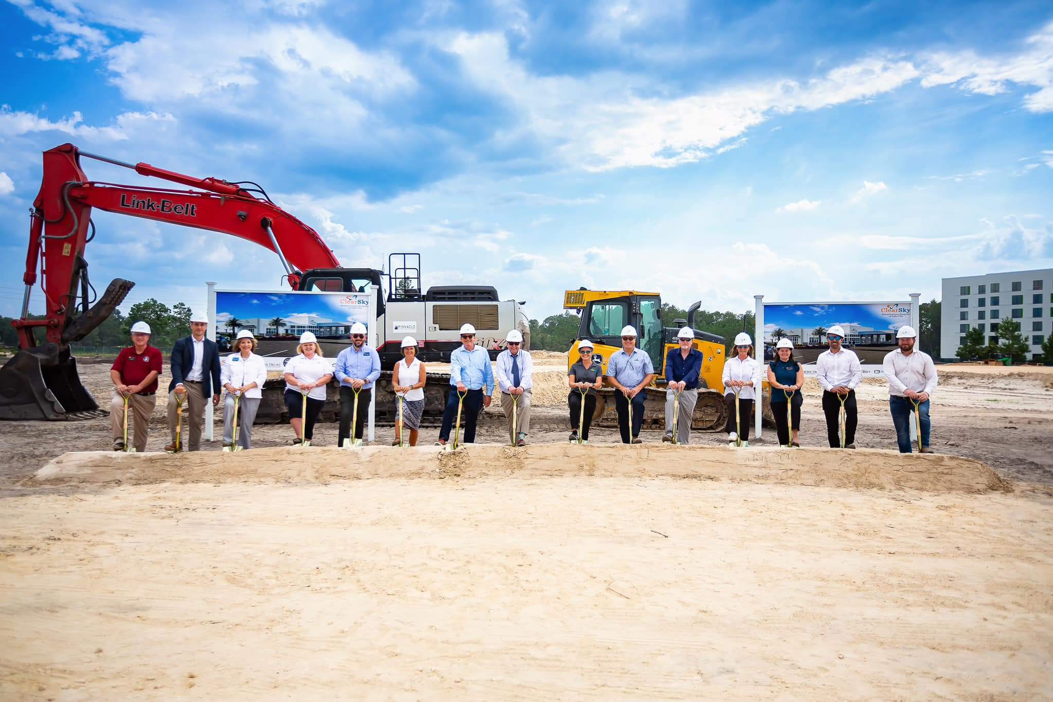 489423401_1284076603072355_2126094884410402649_n