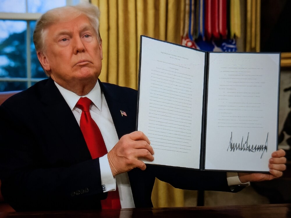 Washington,,Dc,-,January,20:,President,Donald,Trump,Signs,Executive