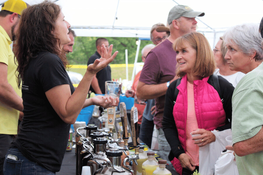 A beer vendor booth at Buffalo Bill Days