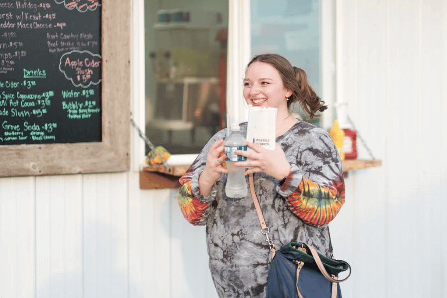 A woman at the concession stand at Big Springs Farm Pumpkins & Corn Maze