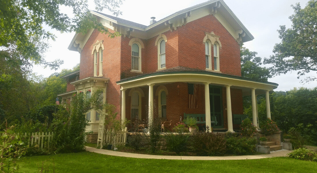 Historic James A. Thompson House B&B