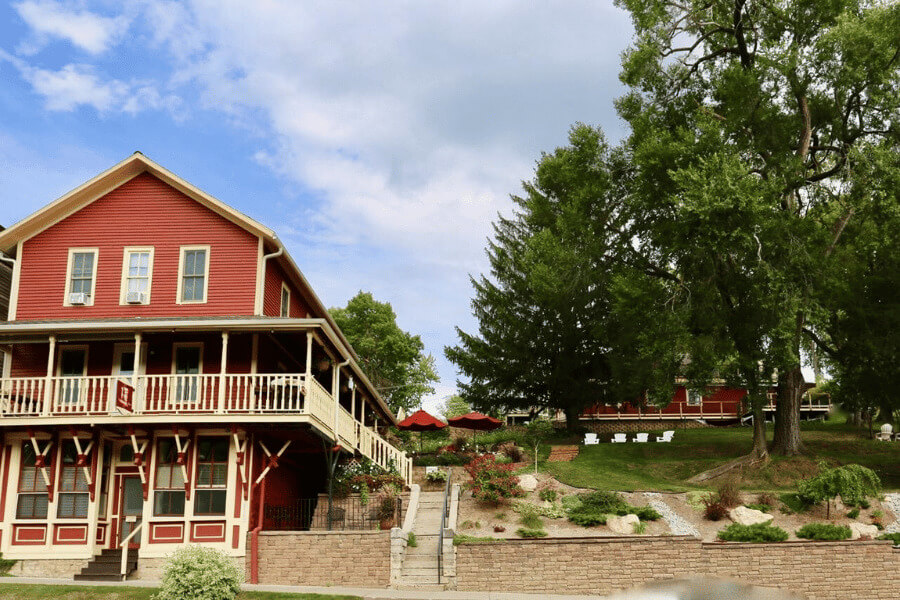 Street view of Root River Inn & Suites in Lanesboro, MN