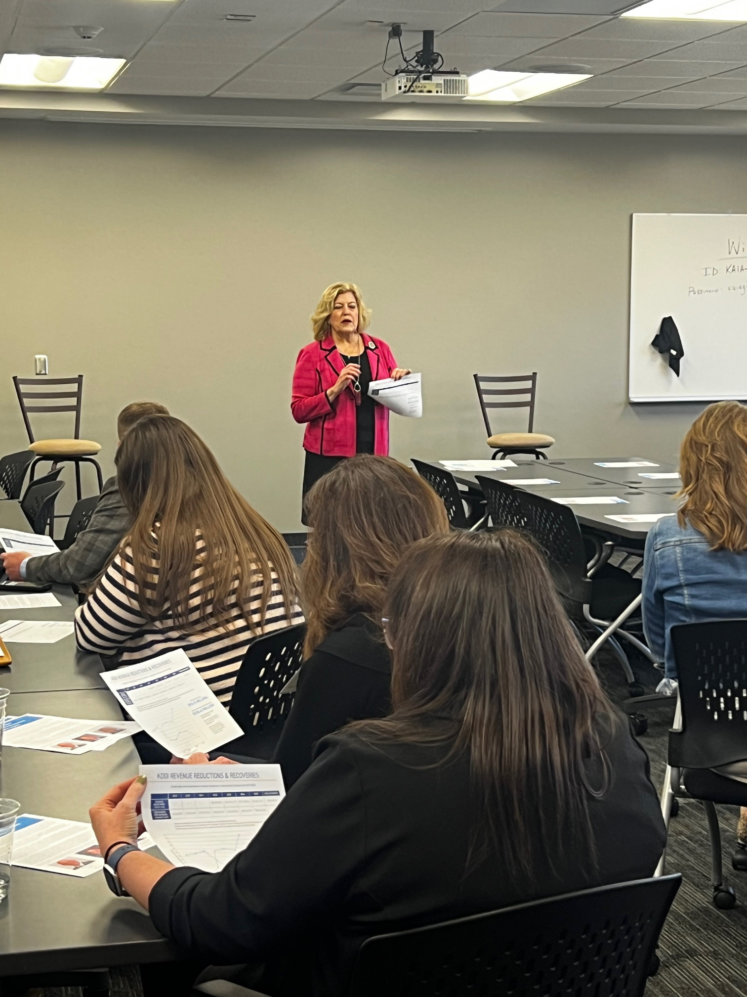 Vicki_9288 Vicki_9288