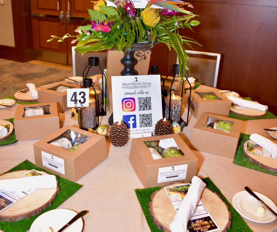 2023 Annual Awards Dinner Island Service Group table