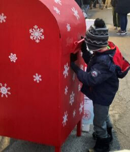 santa-mailbox