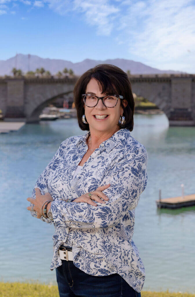 ElonasheaPhotography_wedding_family_photographer_lake_havasu_arizona_headshots-23 (1)