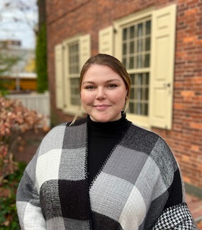 Grace Reynolds285x325