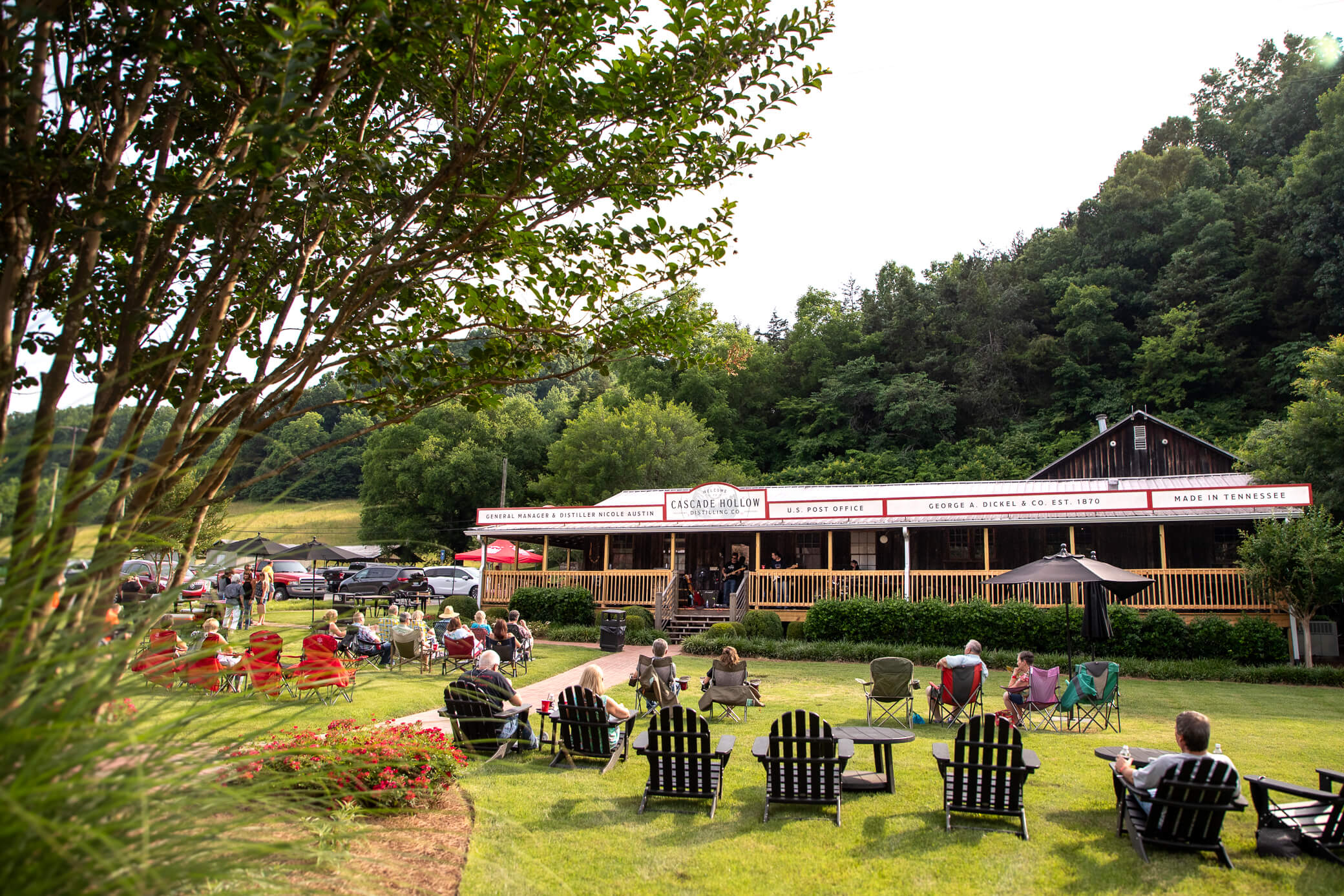 George Dickel Porch Series event with live music, George Dickel cocktails, and a beautiful view! Enjoy food trucks for dinner! Copyrighted by Odinn Media