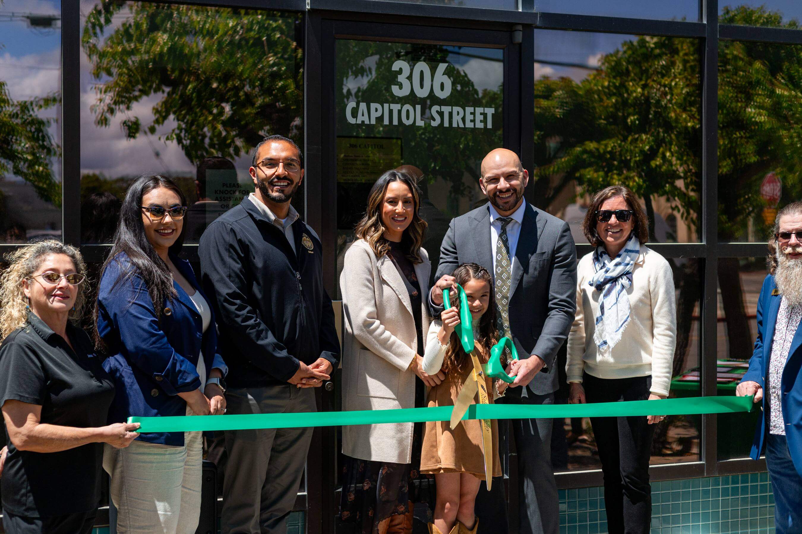 Goldberg-Ibarra Ribbon Cutting-37 Goldberg-Ibarra Ribbon Cutting-37