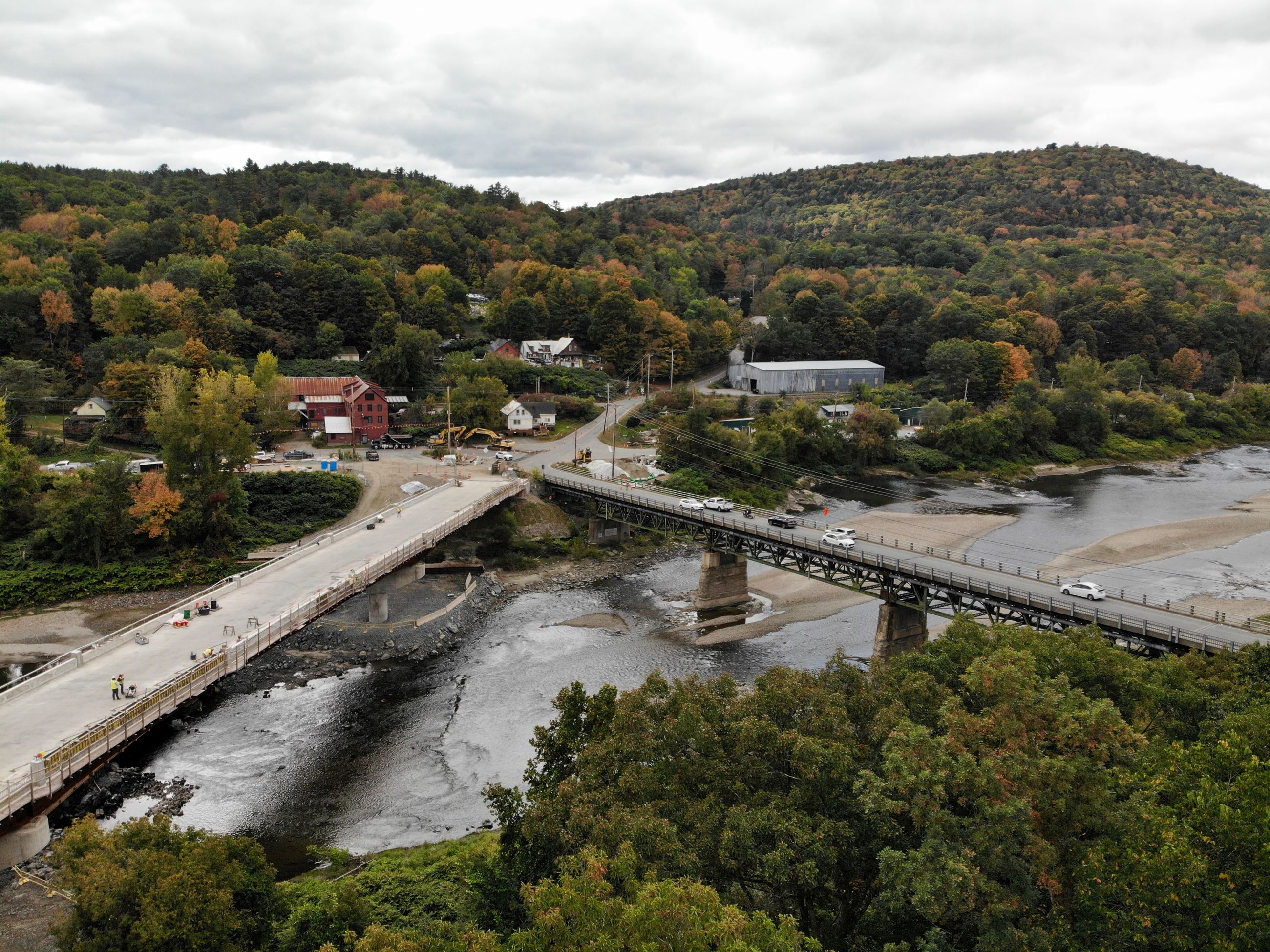 The Old and New VA Bridges