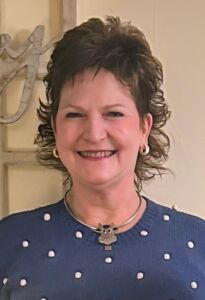 Anne Herring Christmas Headshot