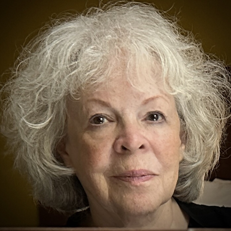 Linda Hollett-Bazouzi
