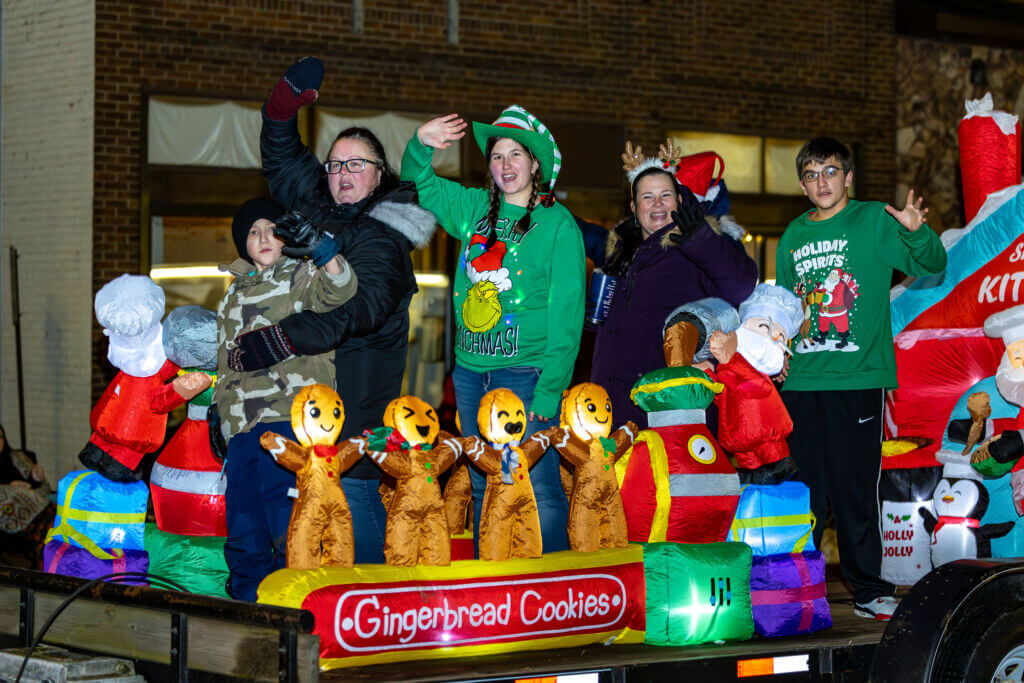 Very Merrill Christmas Parade Polka Dotted Pie Float