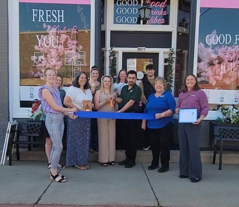 The Merrill Area Chamber of Commerce was excited to celebrate Emerald Boba’s first anniversary with a ribbon cutting today and to officially welcome them as Chamber members!