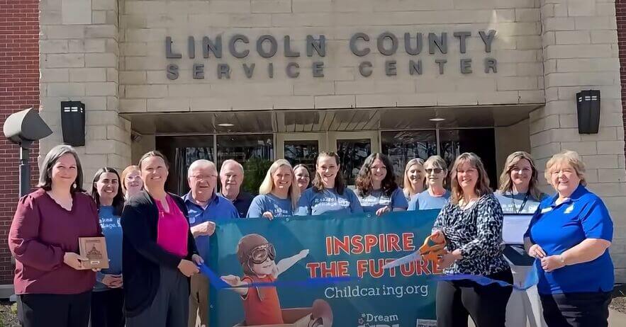 Merrill Chamber celebrated Dream Up’s hard work towards making a difference in Lincoln County with a ribbon cutting last week.