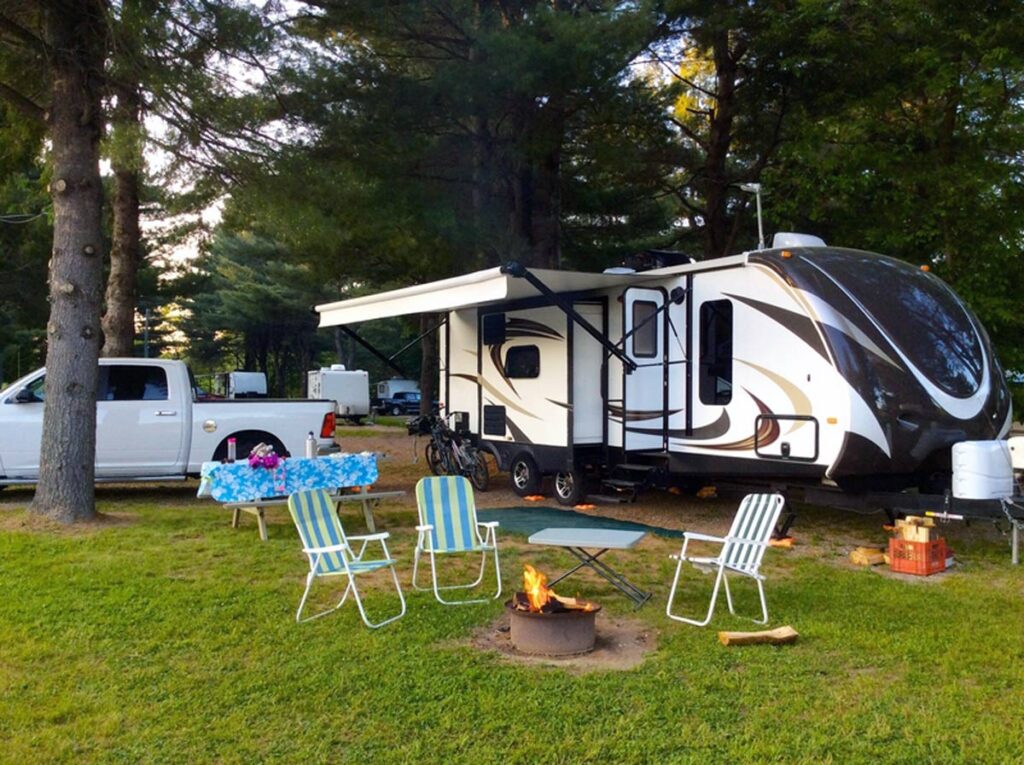 travel-trailer-campground