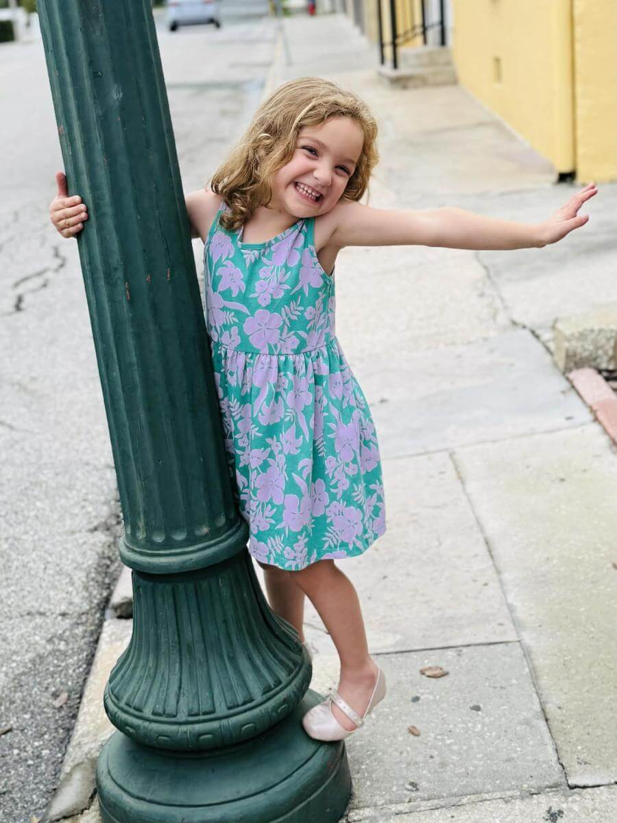 Arizona Farfaglia - Age 4 NEW Arizona Farfaglia - Age 4 NEW