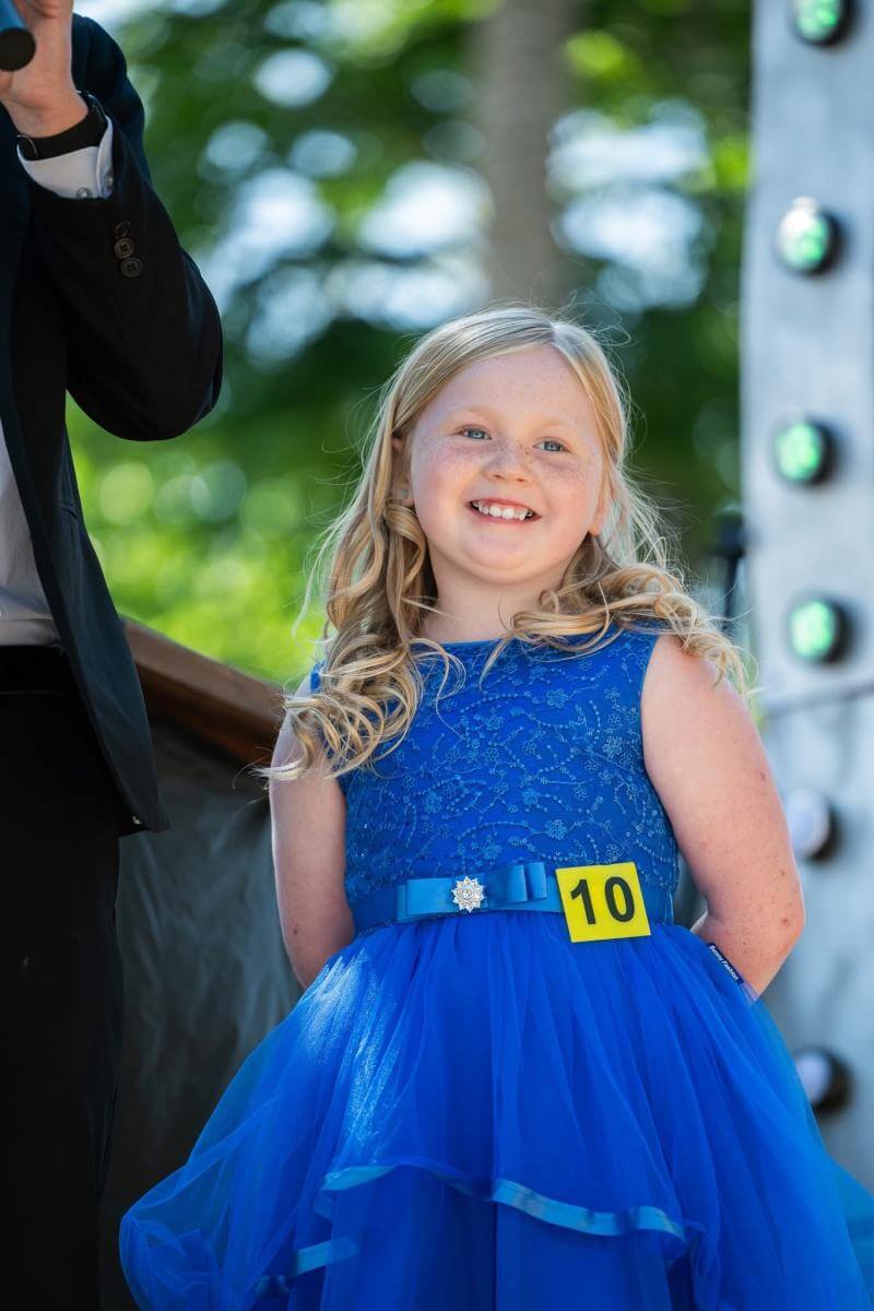 Megan Henderson - Age 8 NEW Megan Henderson - Age 8 NEW