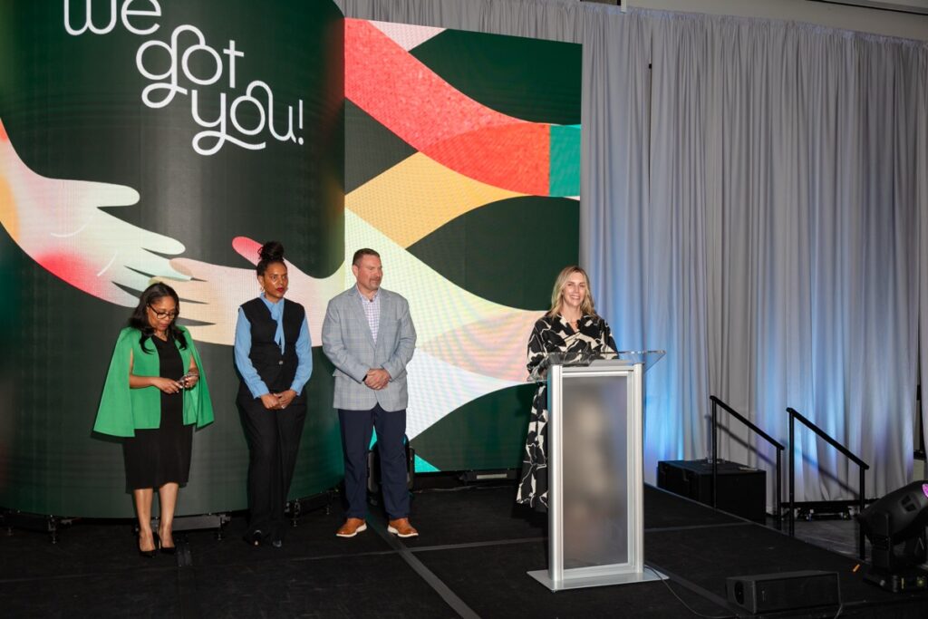 0132-Event-NPConnect_WeGotYou-SamanthaLeviPhotography