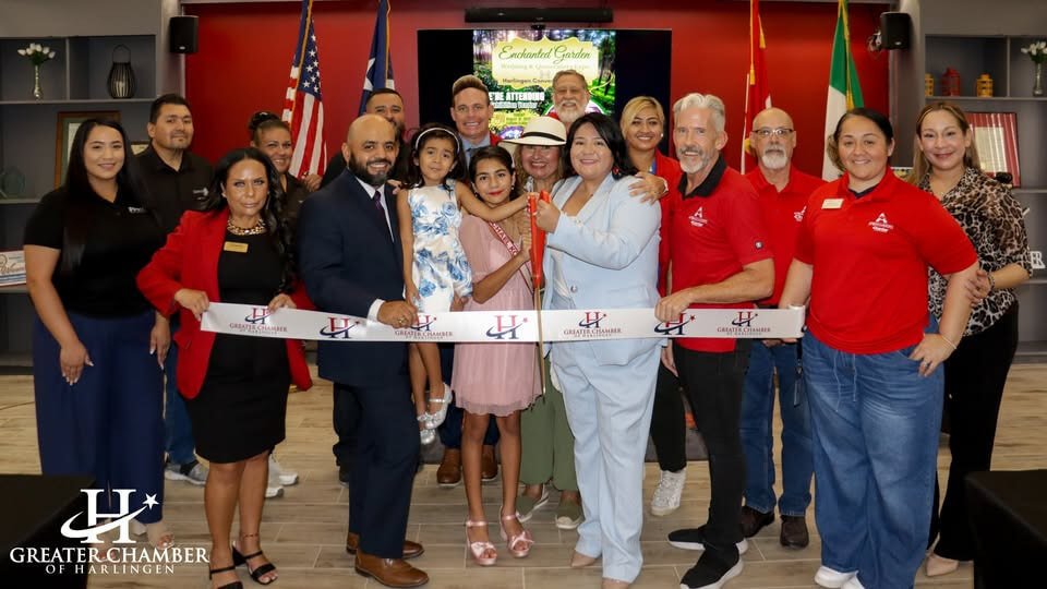 Chamber Mixers and Business Expos in Harlingen include the Wedding and Quinceañera Expo, featuring vendors, catering, and special showcases.