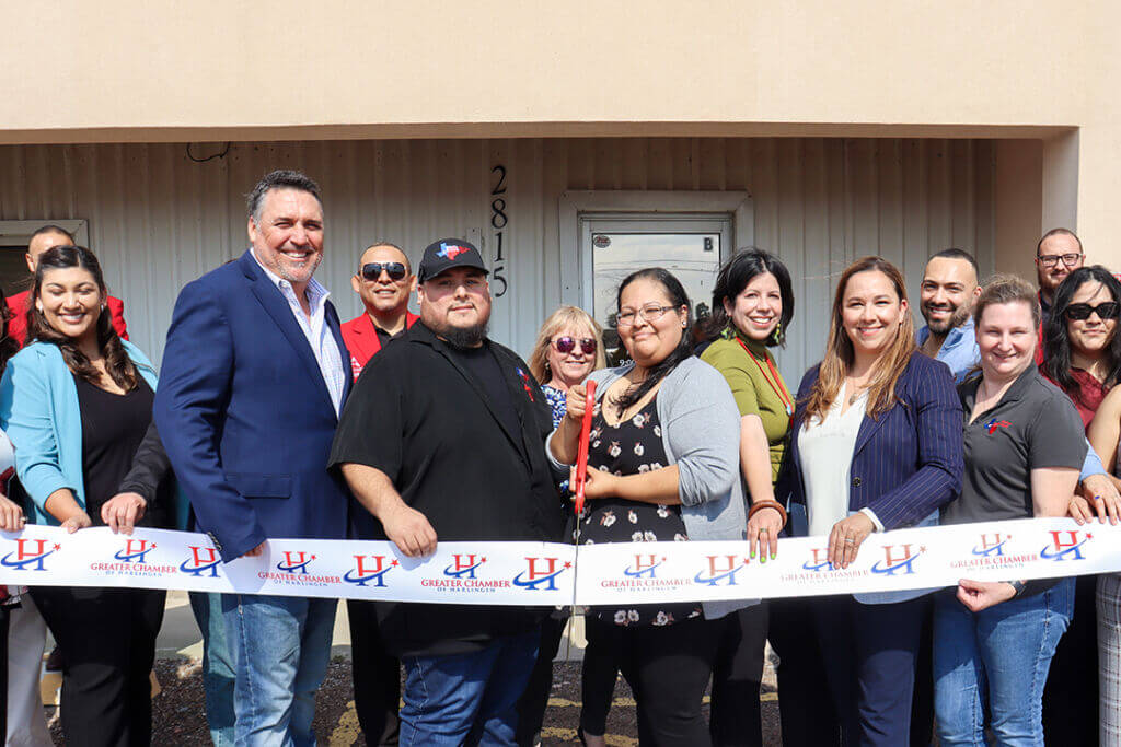 Ribbon-cutting activity of the Greater Chamber of Harlingen

