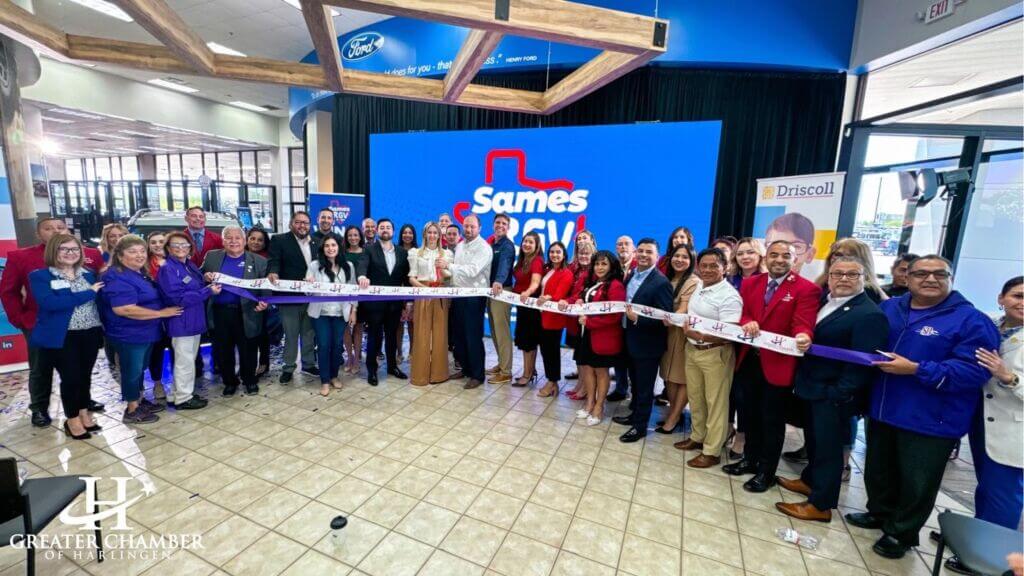 Ribbon-cutting ceremony with the Greater Chamber of Harlingen and local restaurant owners.