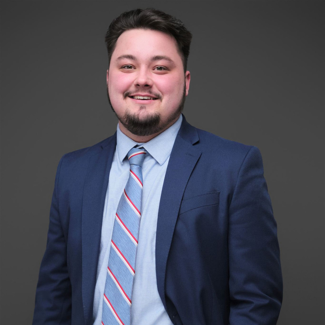 <b>Lucas Segal</b><br/> Merrill Wealth Management<br/><i>He/Him</i>