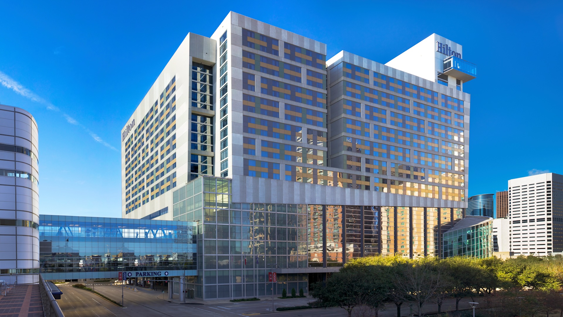 Hilton Americas exterior 3000px