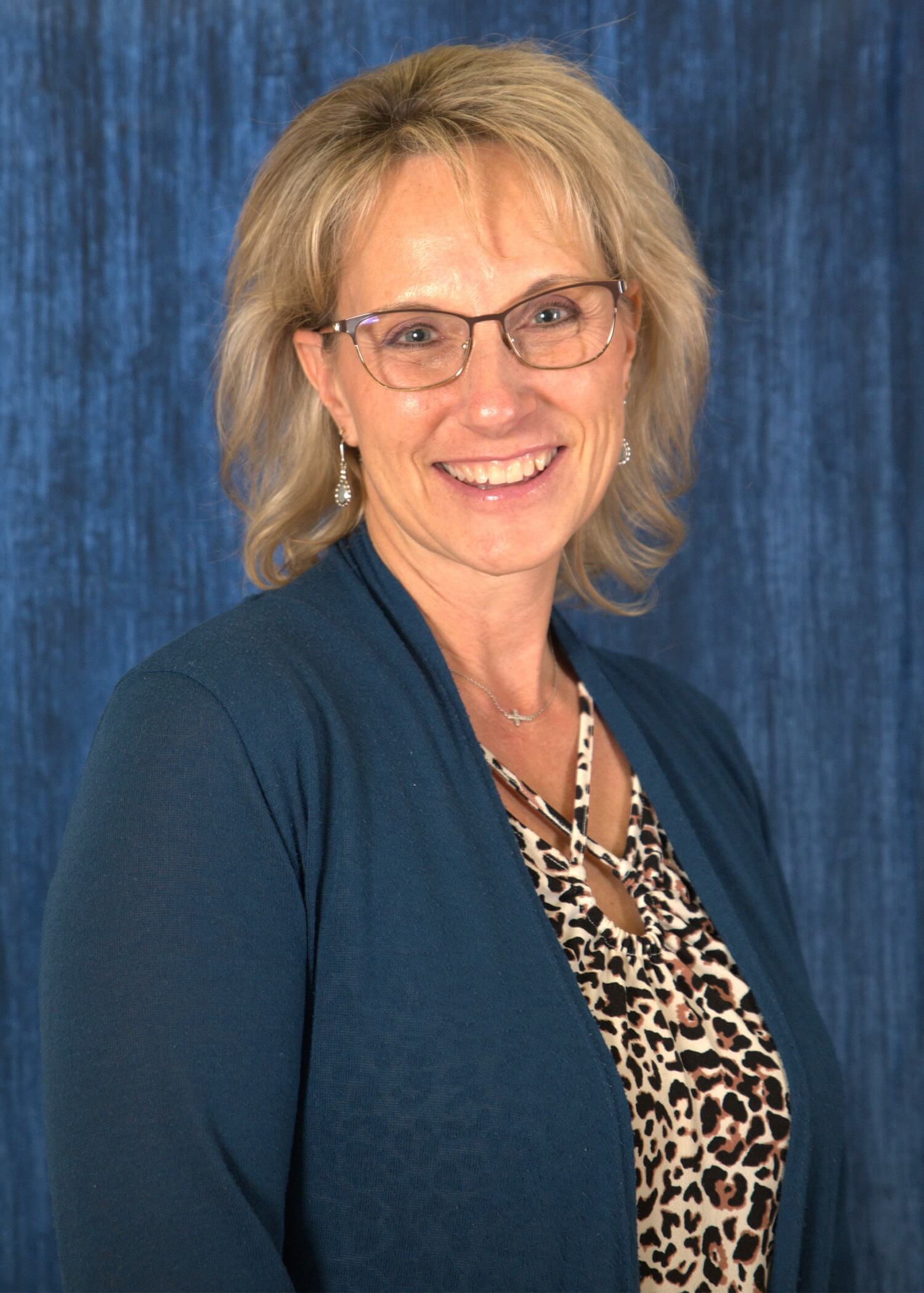 A headshot photo of Erin Prible.