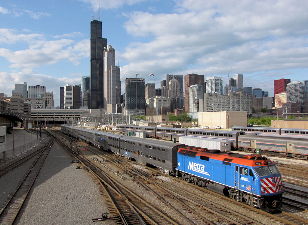 Metra Train leaving Chicago