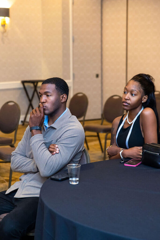 1E2A4348