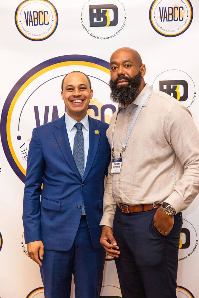 1E2A4574