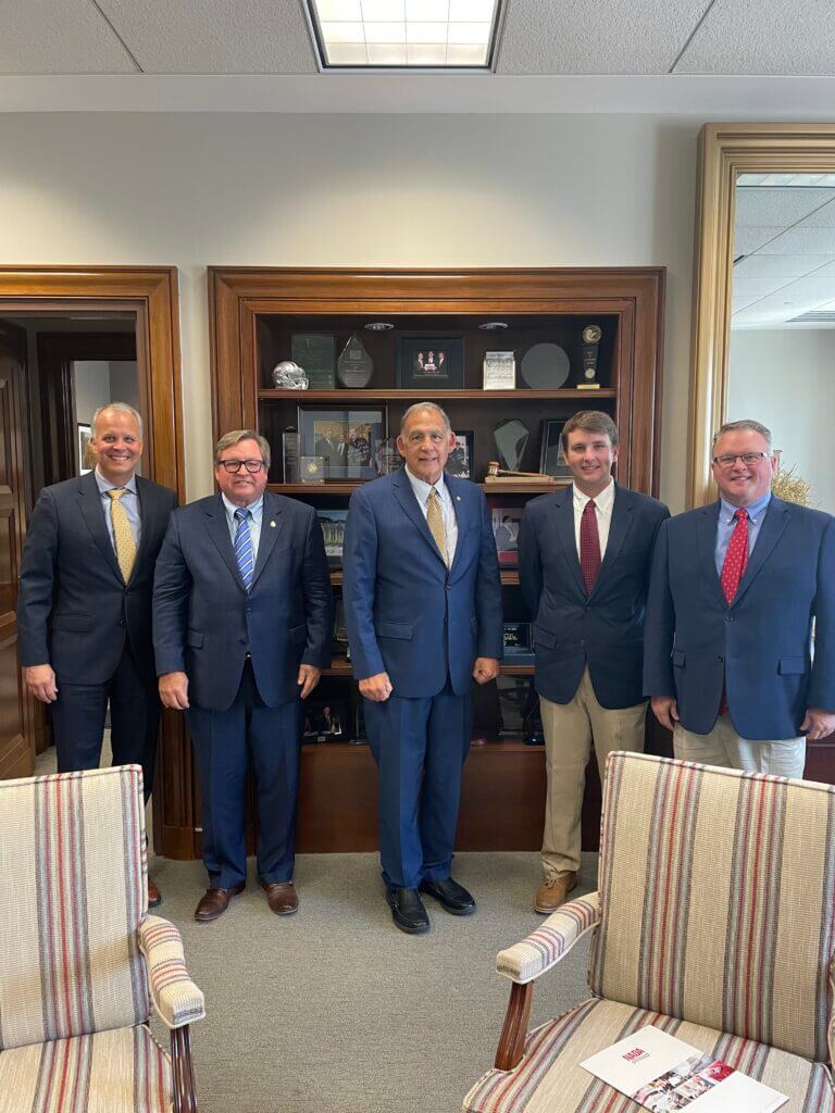 AADA President Greg Kirkpatrick, NADA Director Ted Smith, Senator John Boozman, Nunally Chevrolet’s Grant Nunnally and Gan Nunnally