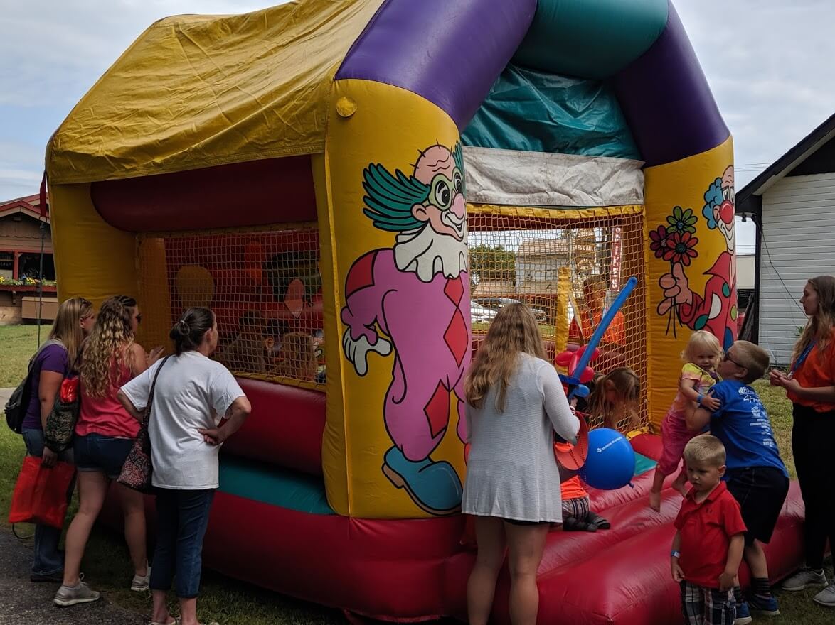 fun bounce house for kids