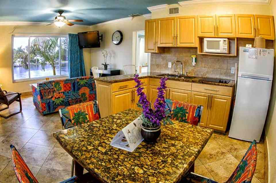 Kitchen and Dining room table at t Superior Small Lodging on Tampa Bay Beaches