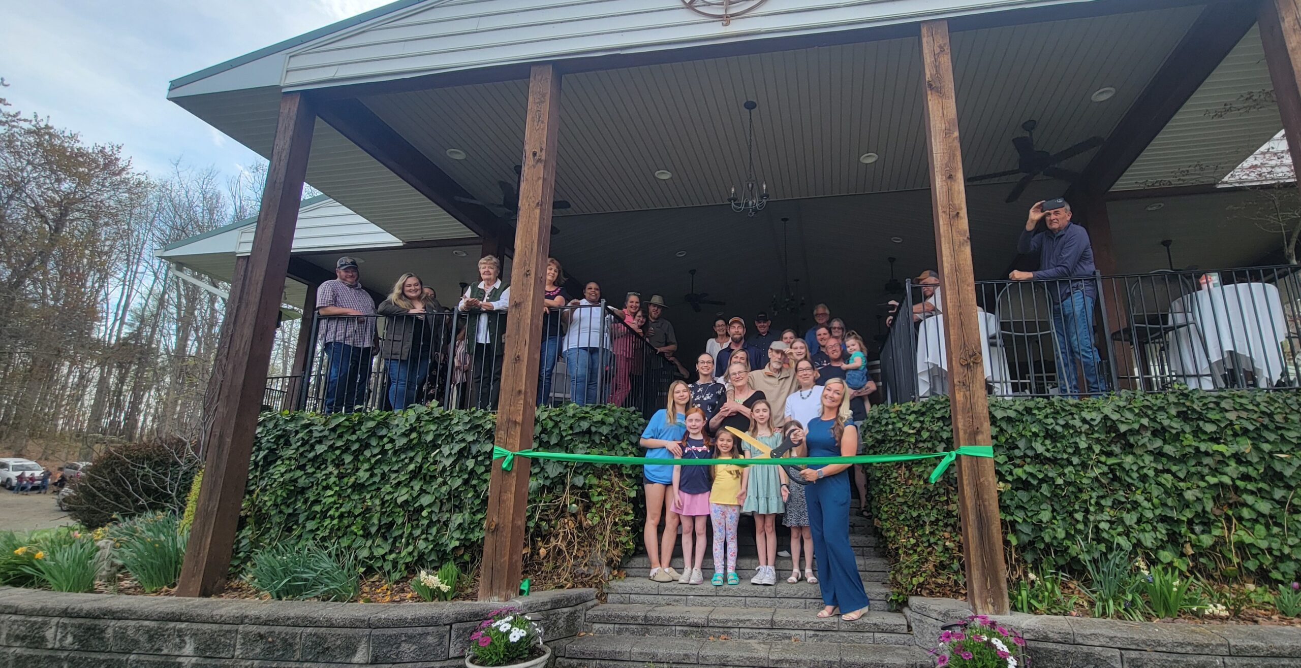 Louisa County Chamber ribbon cutting and community partners