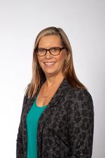 Sarah Holt Head Shot 10.2022