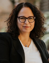 Daniella cropped