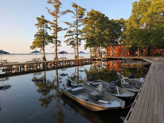 A person enjoying a personal watercraft on the lake beside Paris Landing State Park in West Tennessee