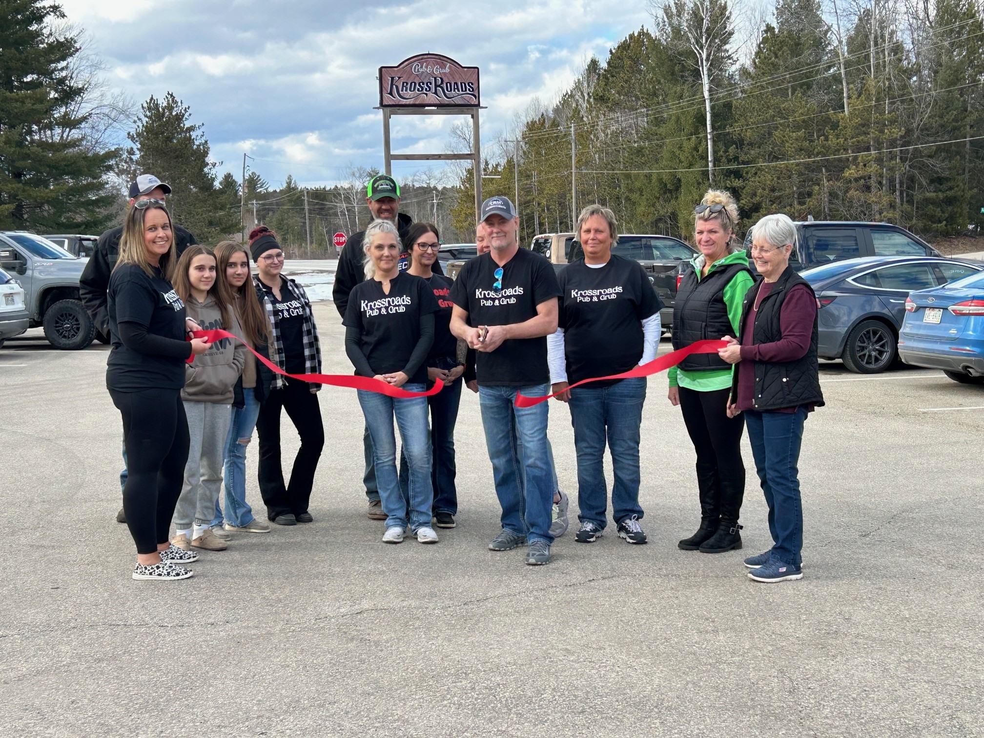 RC-KrossRoads8 KrossRoads Pub & Grub, Marinette, WI