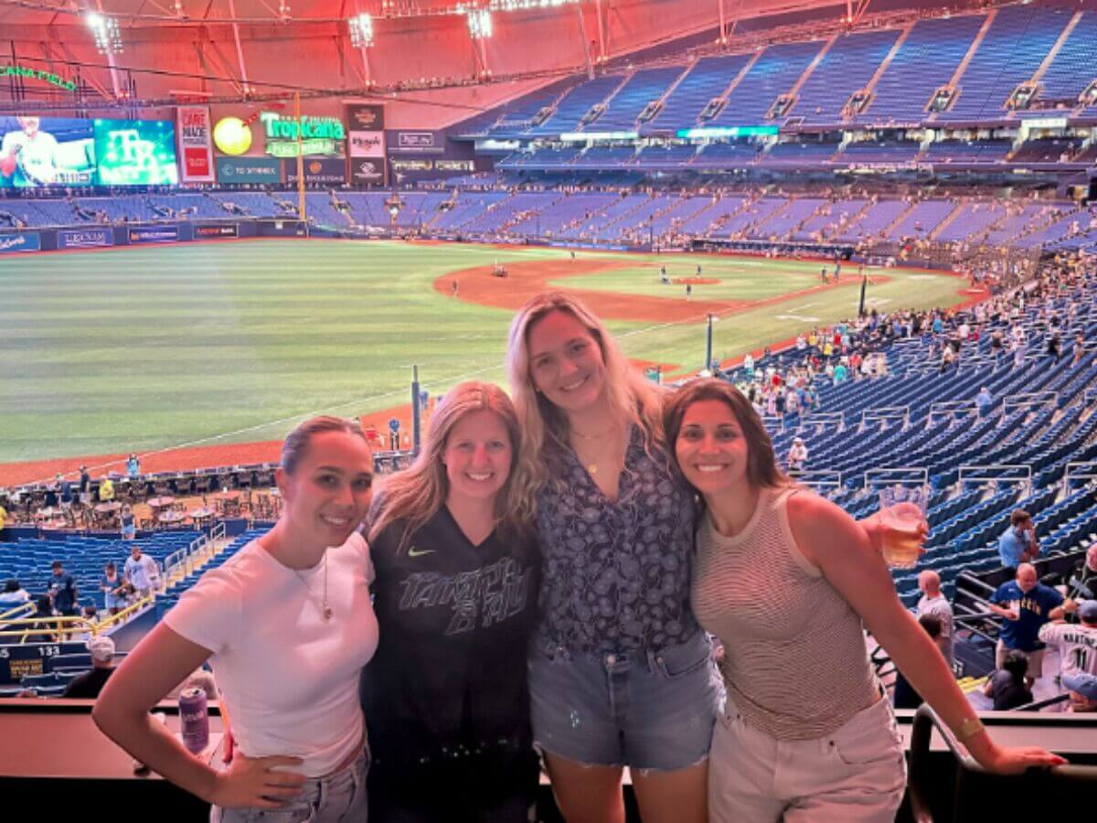 Shumaker teams gather before a Rays game