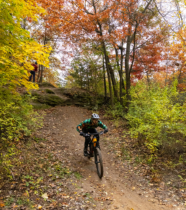MountainBiking_2023_1004b MountainBiking_2023_1004b