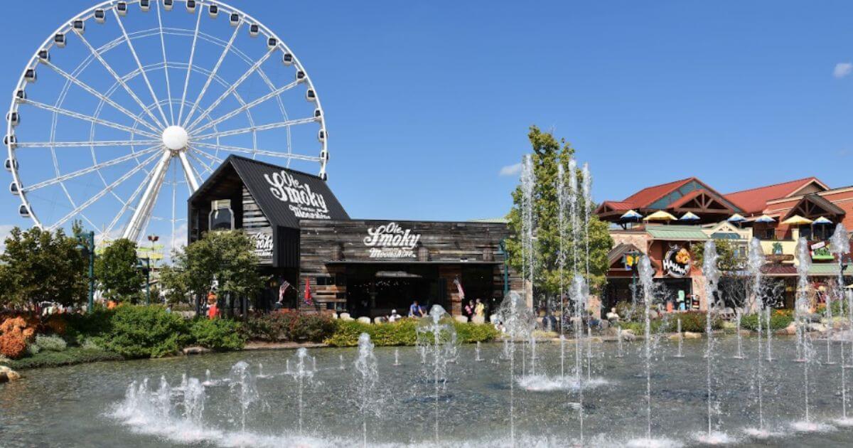 FTA-MEDIA-MOLLY FRANK-How to Prep for a Smooth Trip to Pigeon Forge