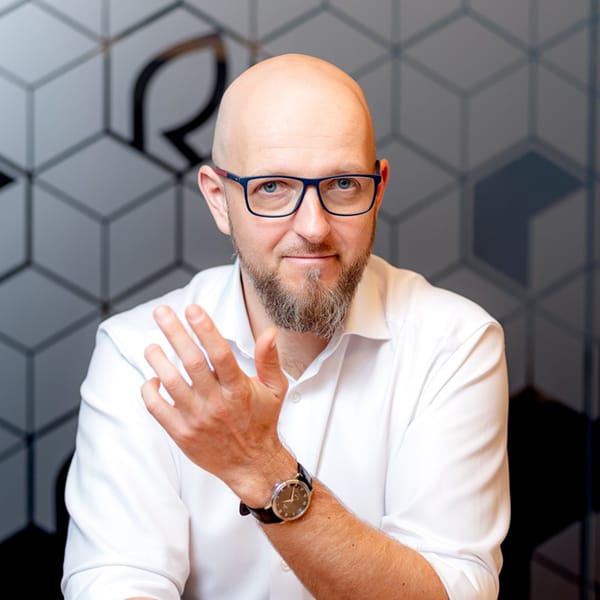 Krzysztof Droszcz, architect, founder and CEO of Rebel Concept, and founder and partner at iQ module / Bud-Invest Group, is presenting at World of Modular Europe, October 1-2, 2024