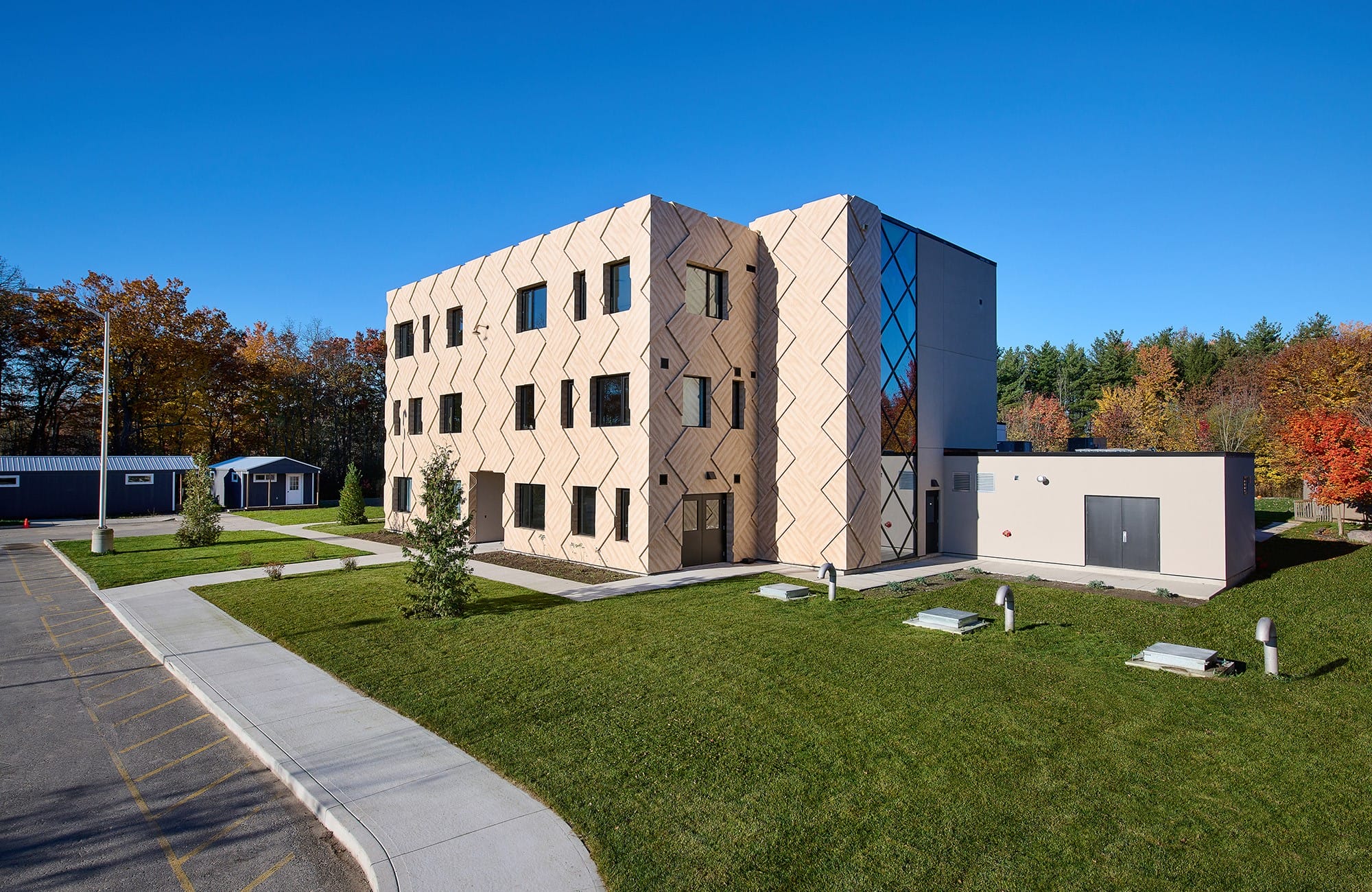 ANCModularInc._ANCModularEverlastingTreeSchool_Exterior(2)
