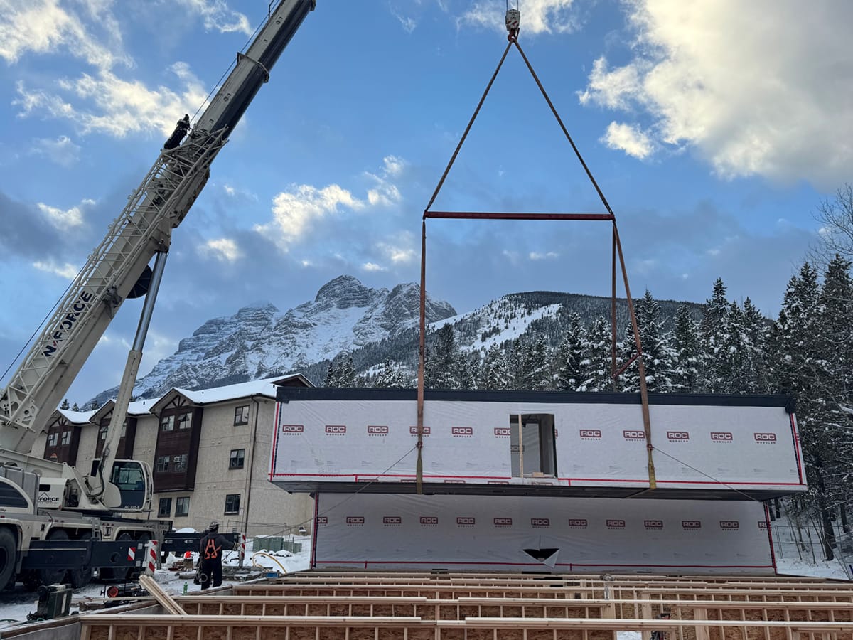 Site-craning-1_1200x900