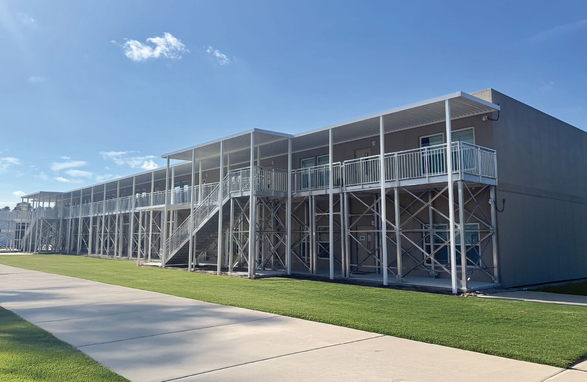 MobileModular_Eco II Xpand 2-Story Beachside High School_E