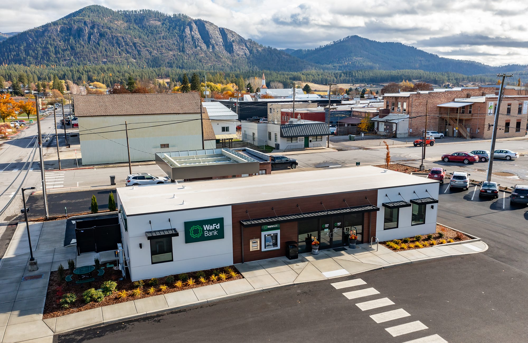 Pacific-Mobile-Structures_WaFd-Bank-Chewelah-Branch_E